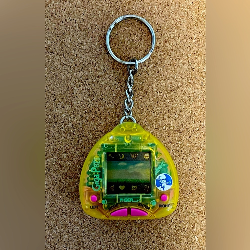 KFC Giga pet 1997 pet Cat